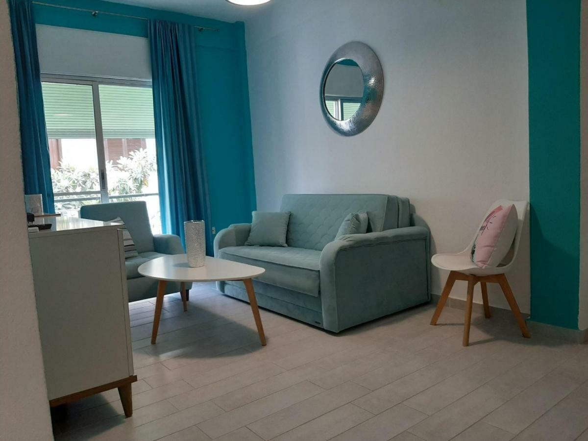 Gala Apartment Nea Poteidaia Buitenkant foto